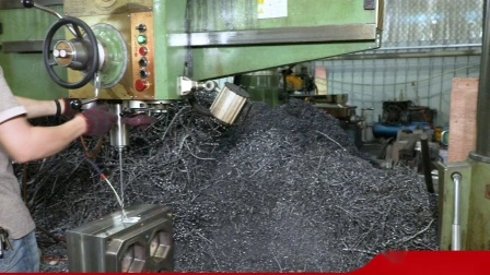 Moule en plastique fait sur commande de bouchon de bouteille d'huile de dessus de secousse de pp de moulage par injection avec l'anneau facile de traction